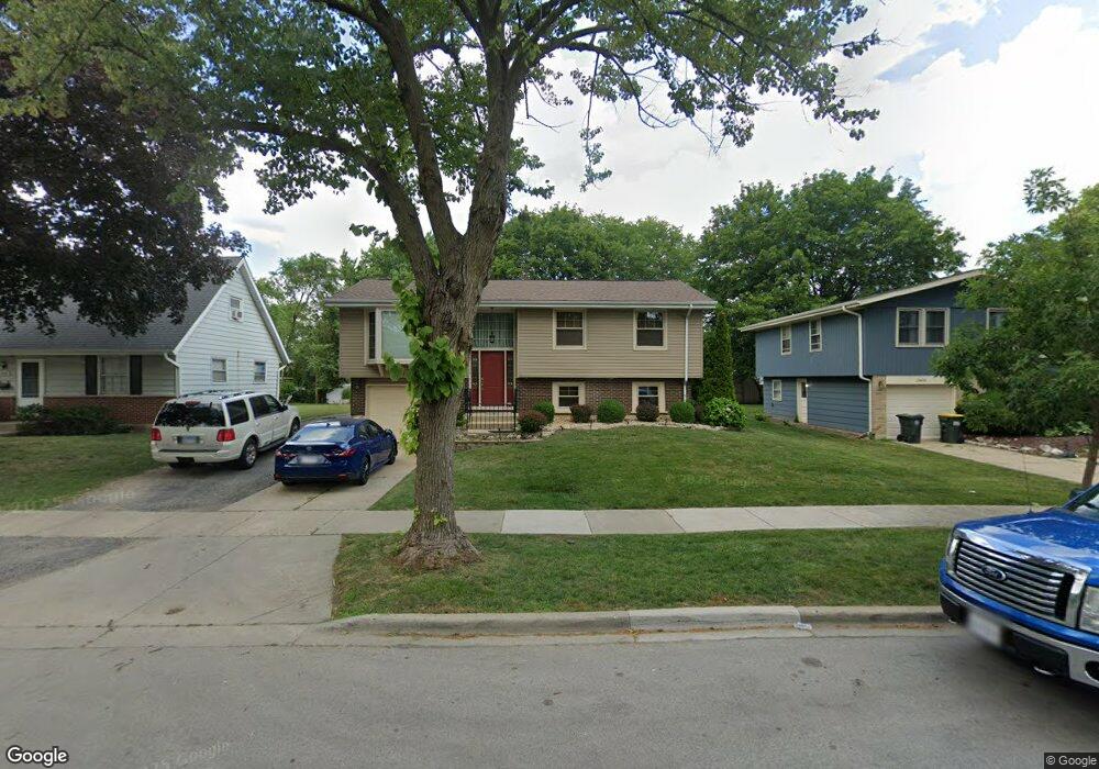 2406 Birch Ln, Rolling Meadows, IL 60008 - photo 1