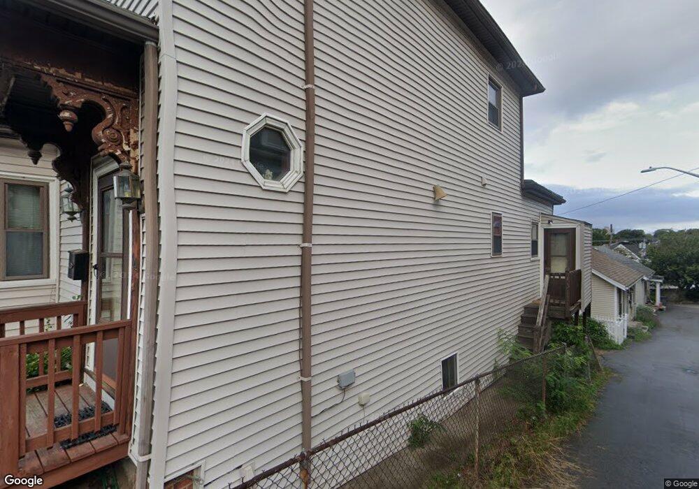 14 Acorn St, Malden, MA 02148 - photo 1