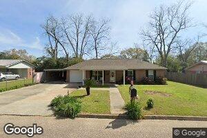 213 S Greenwood St, Geneva, AL 36340