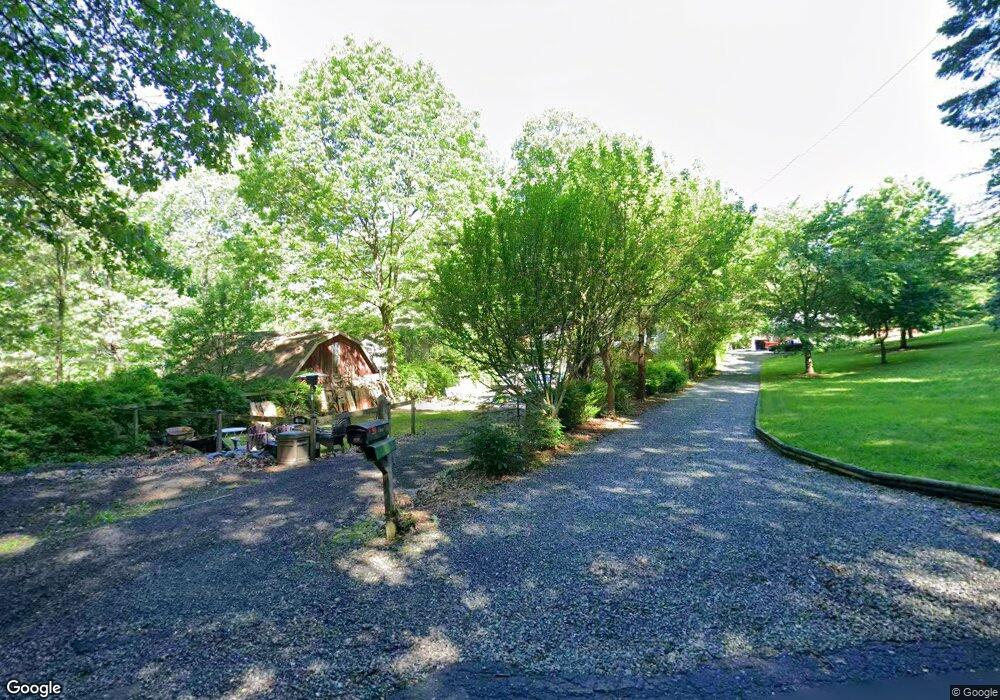 131 Chestnut Hill Rd, Emmaus, PA 18049 - photo 1