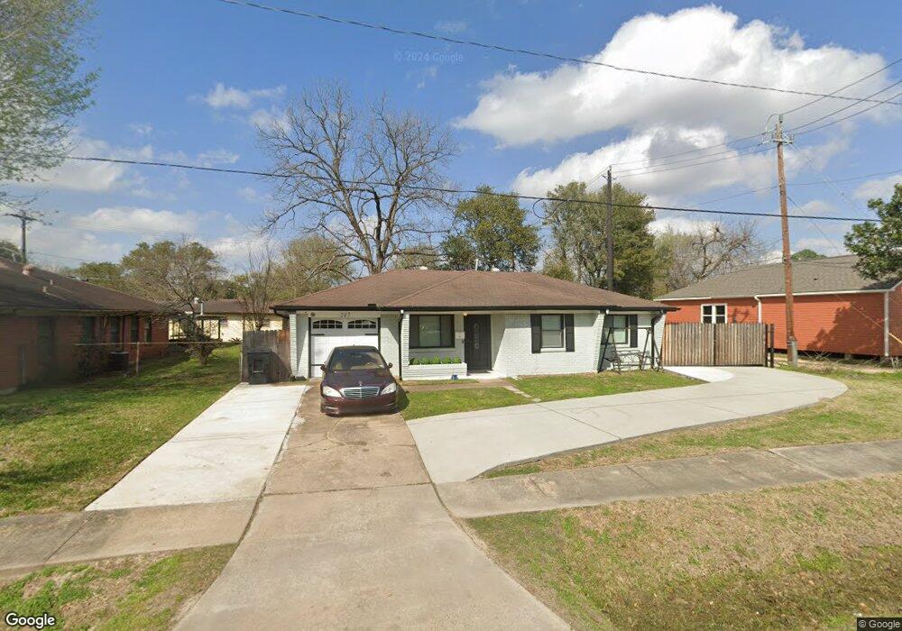 247 Victoria Dr, Houston, TX 77022 - photo 1