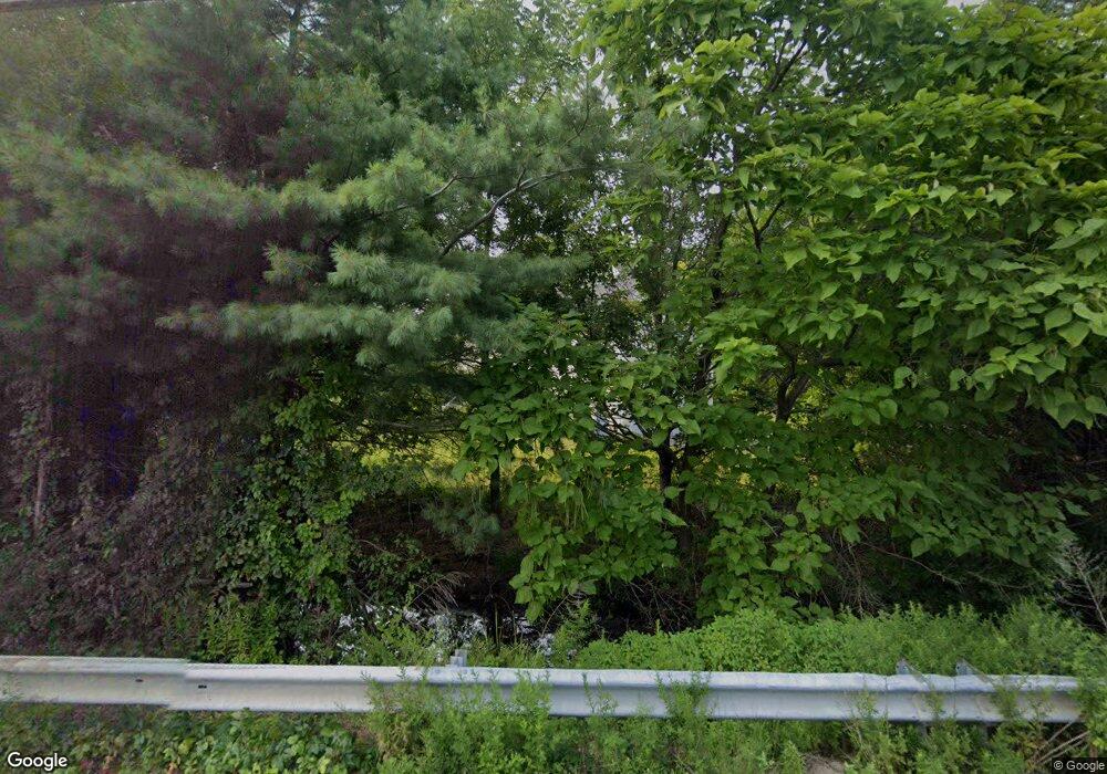 678 Pleasant St, Franklin, MA 02038 - photo 1