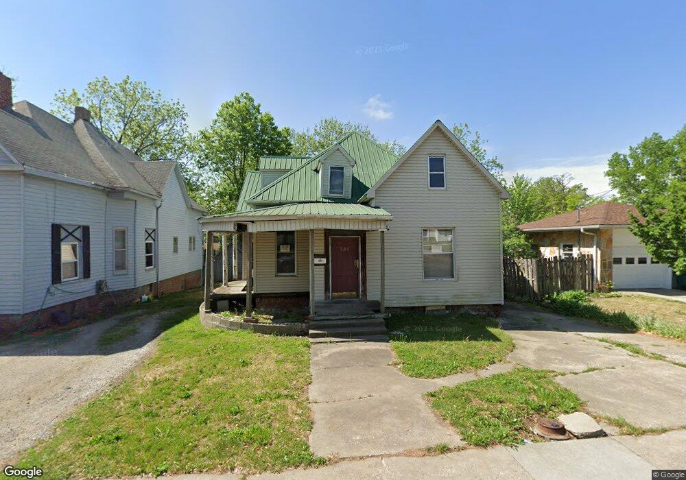 528 Fisk Ave, Moberly, MO 65270 - photo 1