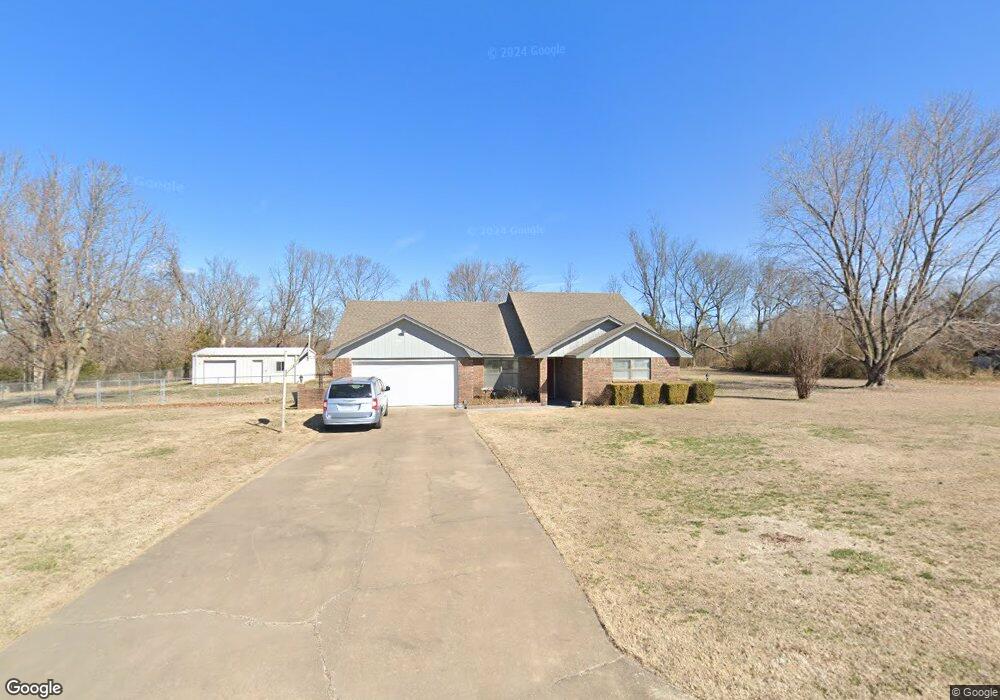 20170 Edgewood Cir, Siloam Springs, AR 72761 - photo 1