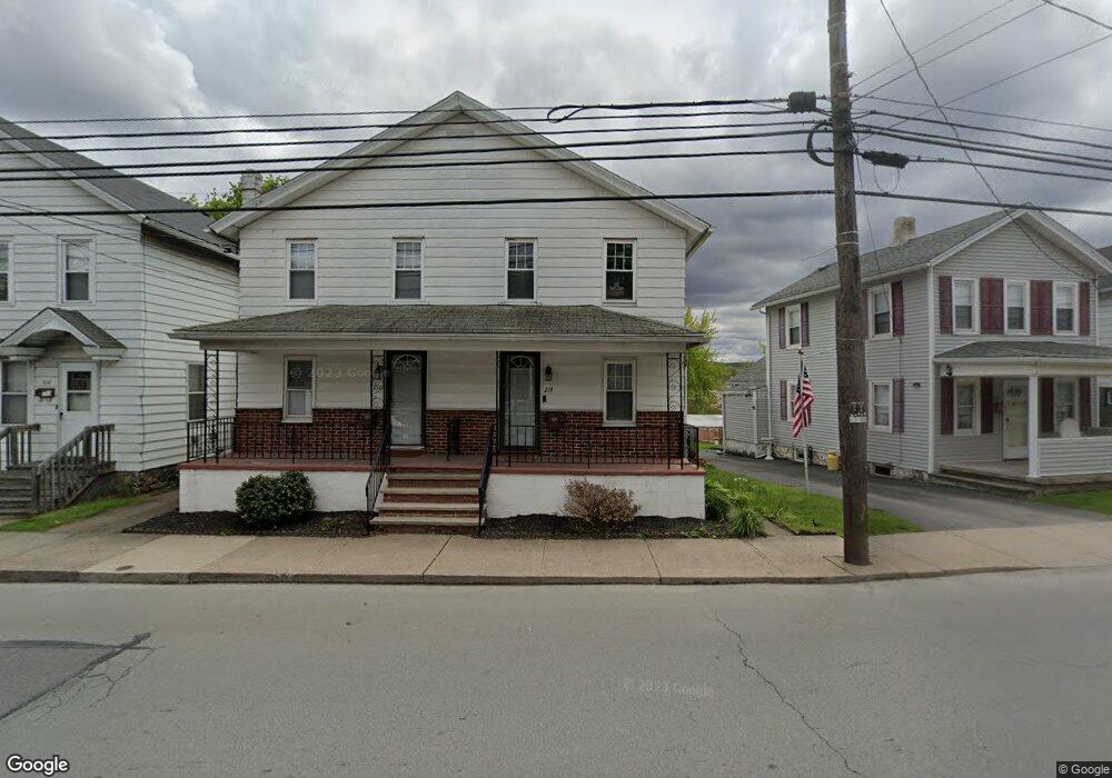 214 N Main St unit 216, Taylor, PA 18517 - photo 1