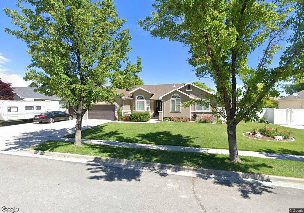 2126 Silver Tree Cir, Riverton, UT 84065 - photo 1