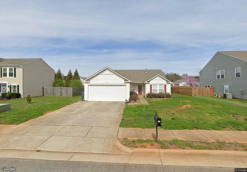 112 Boiling Brook Dr, Statesville, NC 28625 - photo 1