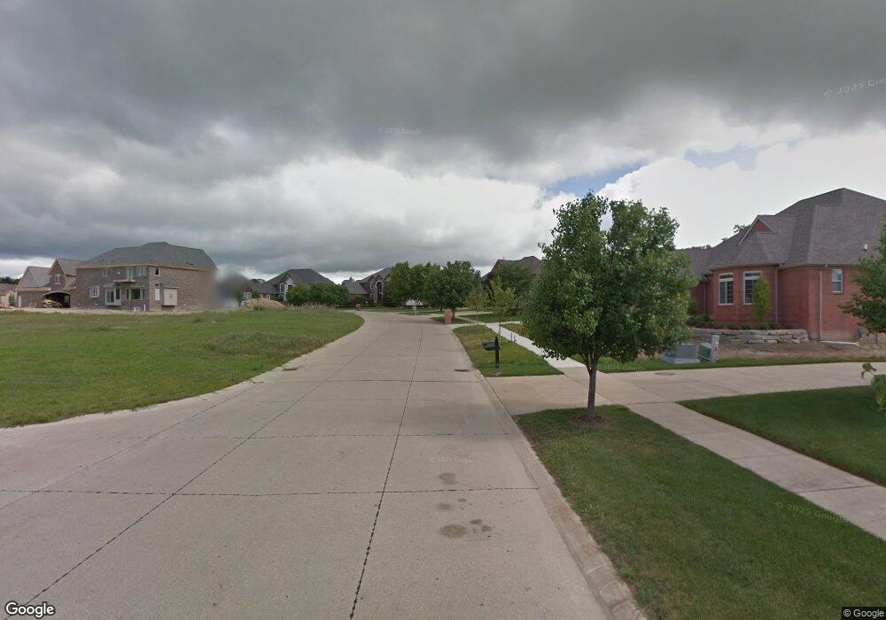 63043 Turnberry Way unit 7, Washington, MI 48095 - photo 1