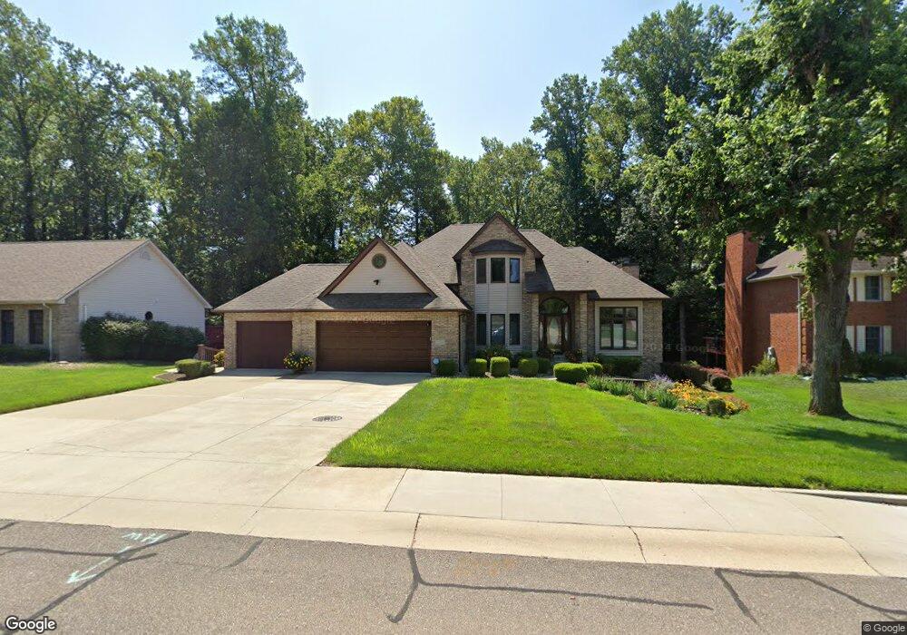 5433 Redbird Dr, Columbus, IN 47201 - photo 1