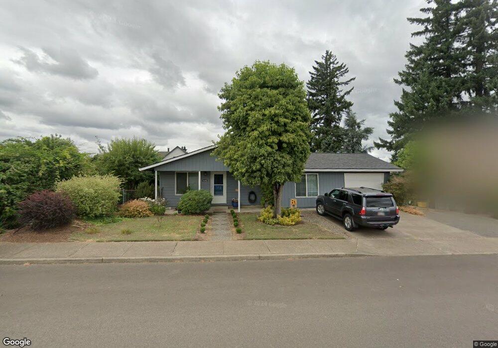 1605 N Locust St, Canby, OR 97013 - photo 1