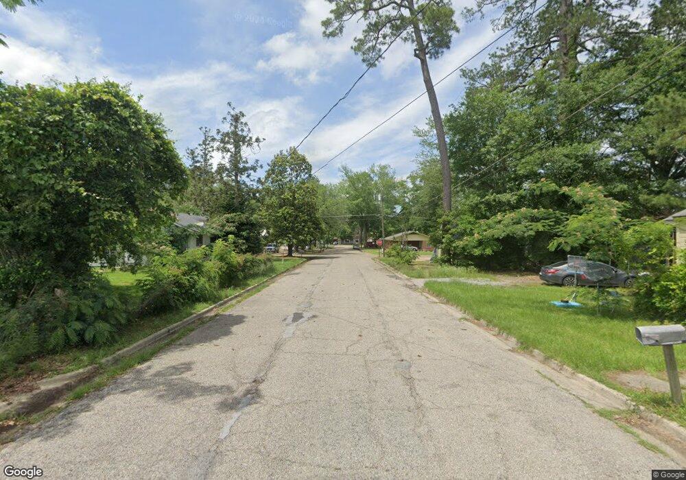 1137 S 15th Ave, Laurel, MS 39440 - photo 1