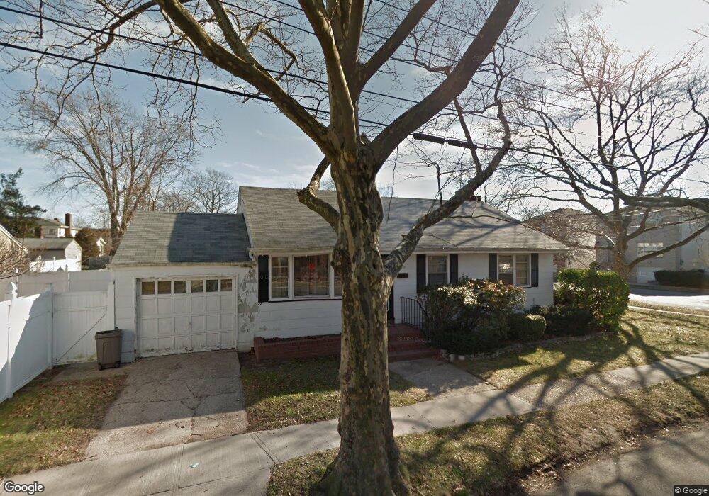 202 Platt St unit 204, Staten Island, NY 10306 - photo 1