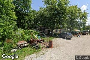618 S Main St, Bingham, IL 62011