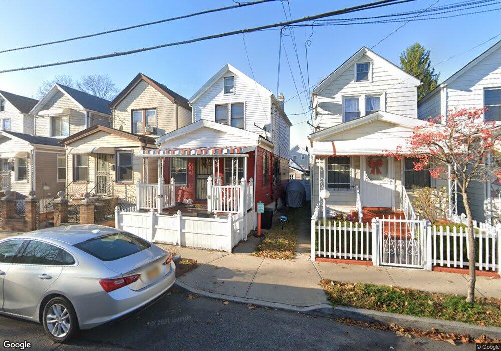 15077 116th Dr, Jamaica, NY 11434 - photo 1