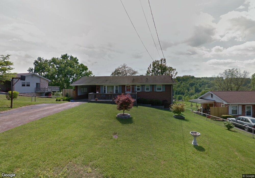 1404 Valley View Dr, Johnson City, TN 37601 - photo 1