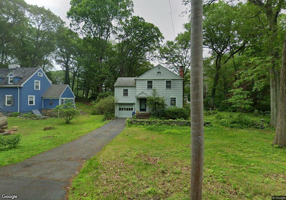 819 Hillcrest Rd, Orange, CT 06477 - photo 1