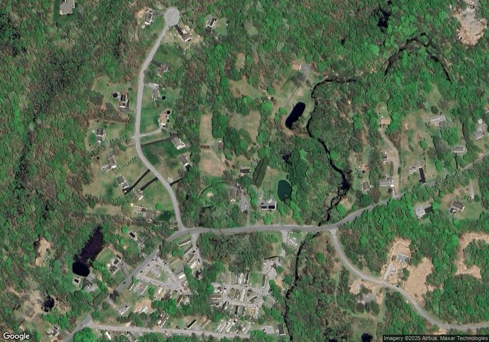 9 Maggies Way, Poughkeepsie, NY 12601 - photo 1