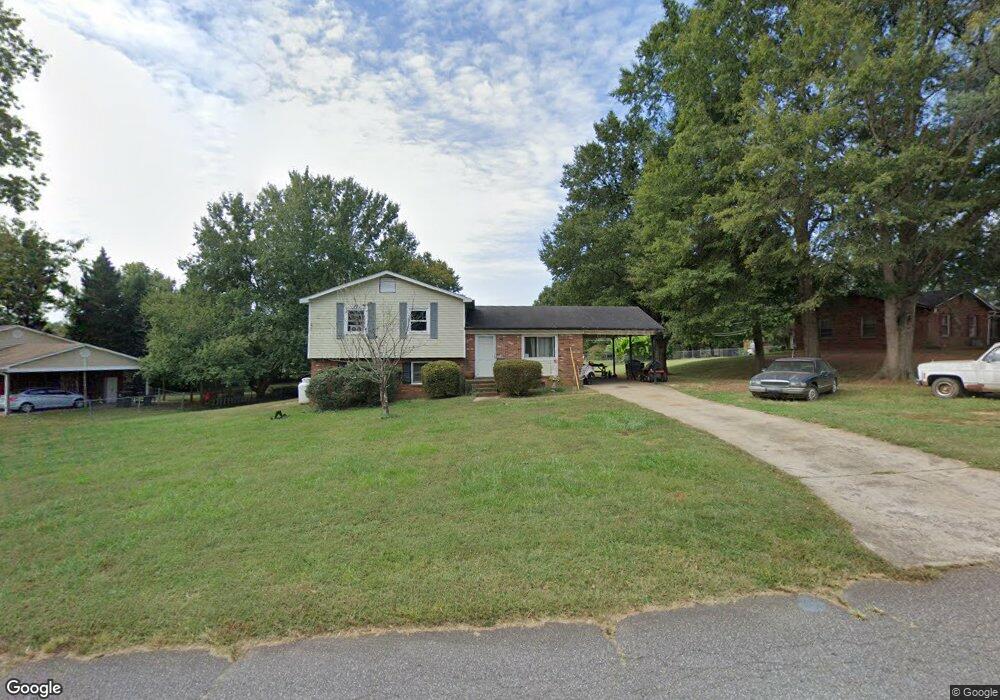 142 Mapleleaf Rd, Statesville, NC 28625 - photo 1