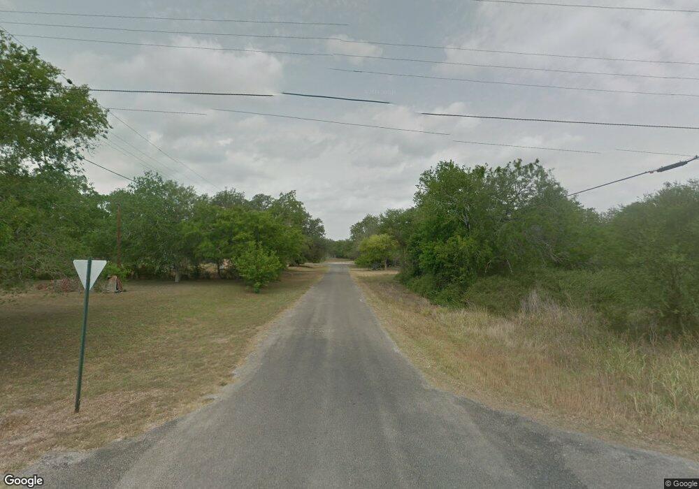 00 Connable, Tuleta, TX 78162 - photo 1