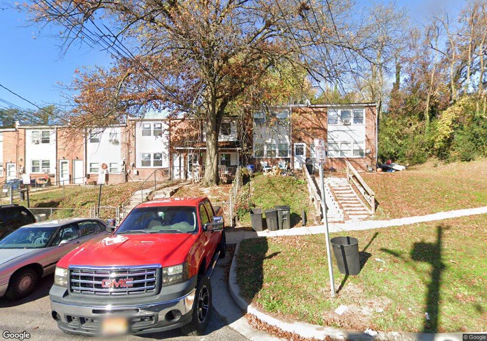 3304 Kessler Ct, Halethorpe, MD 21227 - photo 1