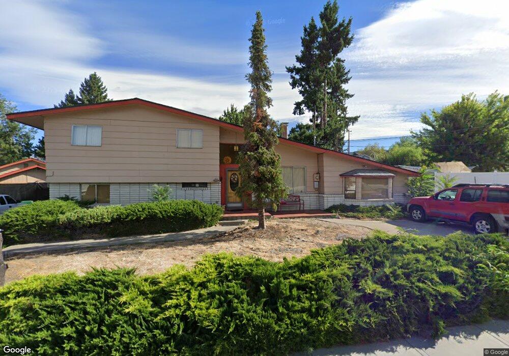 473 5th St NE, East Wenatchee, WA 98802 - photo 1