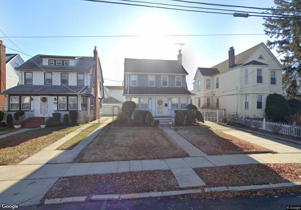 196-28 89th Ave, Jamaica, NY 11423 - photo 1