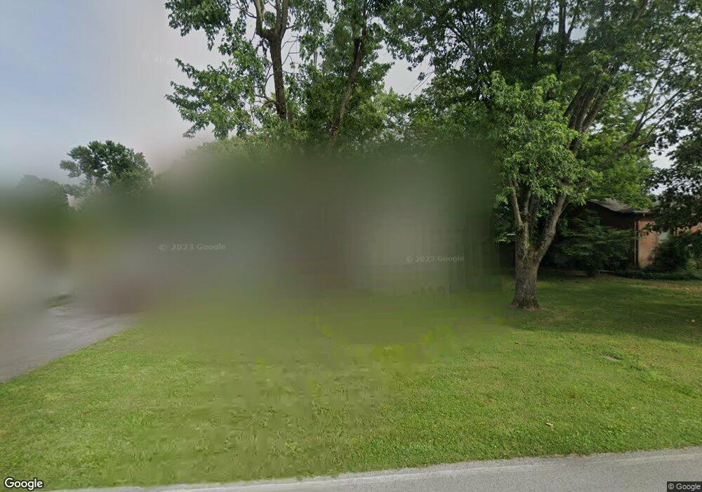 513 Mckellar Dr, Manchester, TN 37355 - photo 1