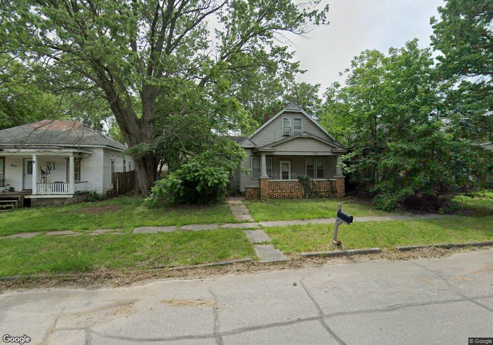 1716 Chess Ave, Parsons, KS 67357 - photo 1