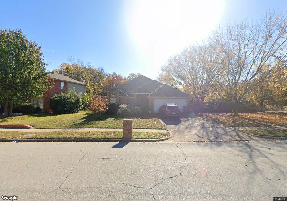 1041 W Redbud Dr, Hurst, TX 76053 - photo 1