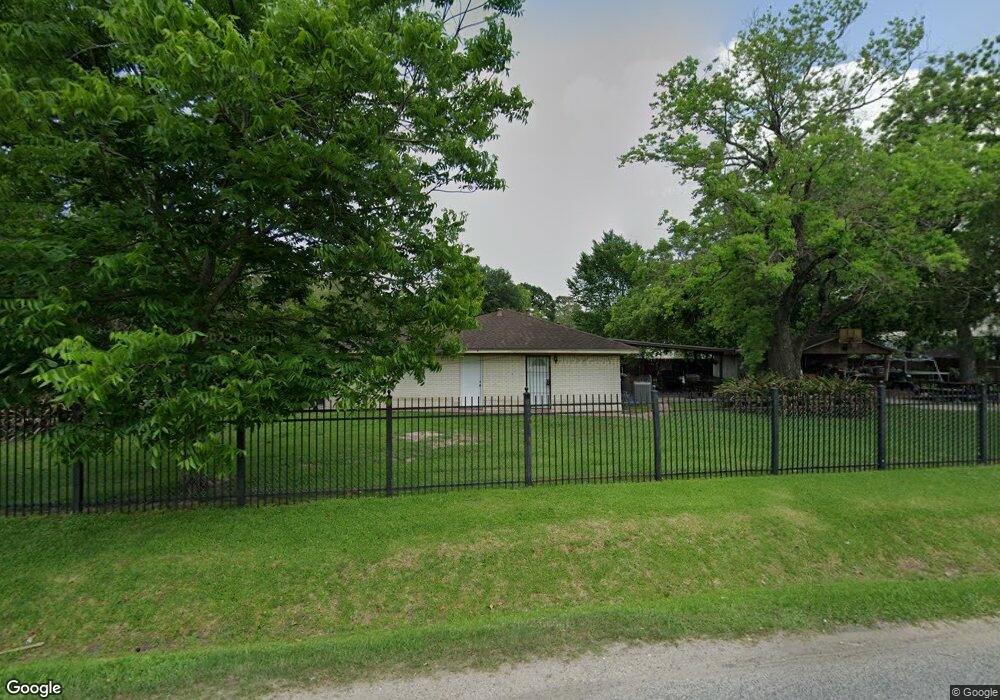 4304 Downs Ln, Houston, TX 77093 - photo 1