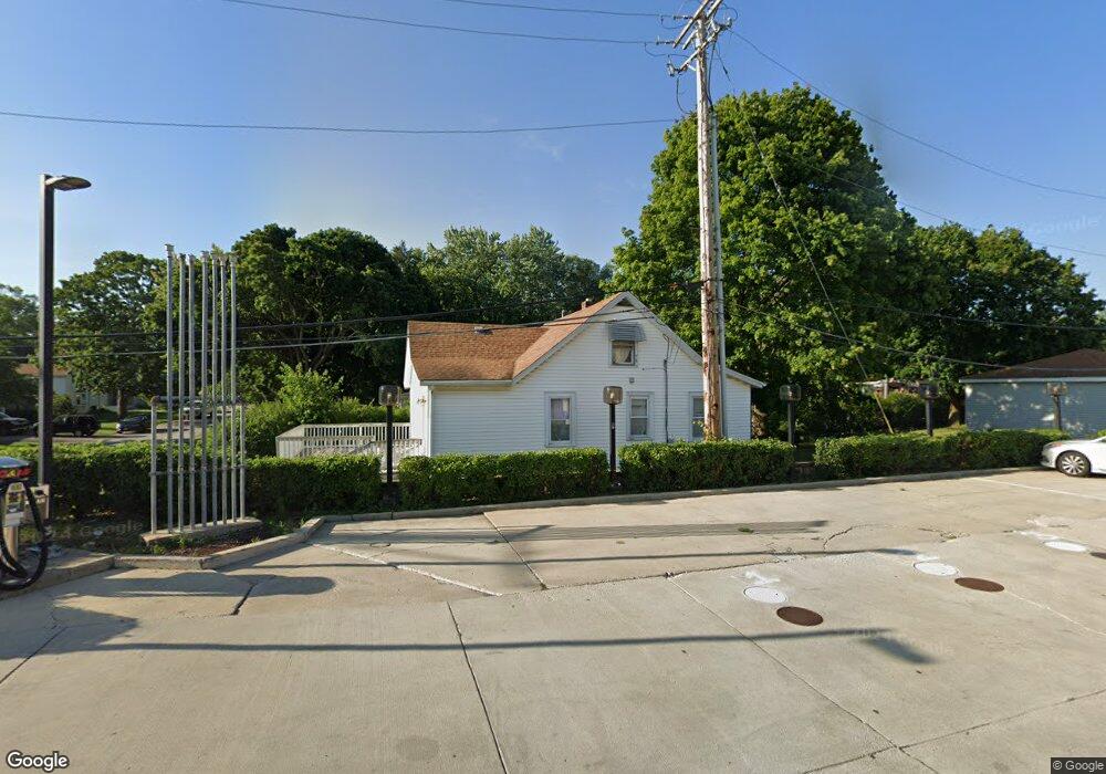 920 N Sleight St, Naperville, IL 60563 - photo 1