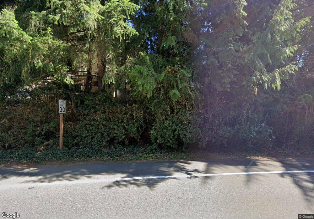 6220 W Mercer Way, Mercer Island, WA 98040 - photo 1