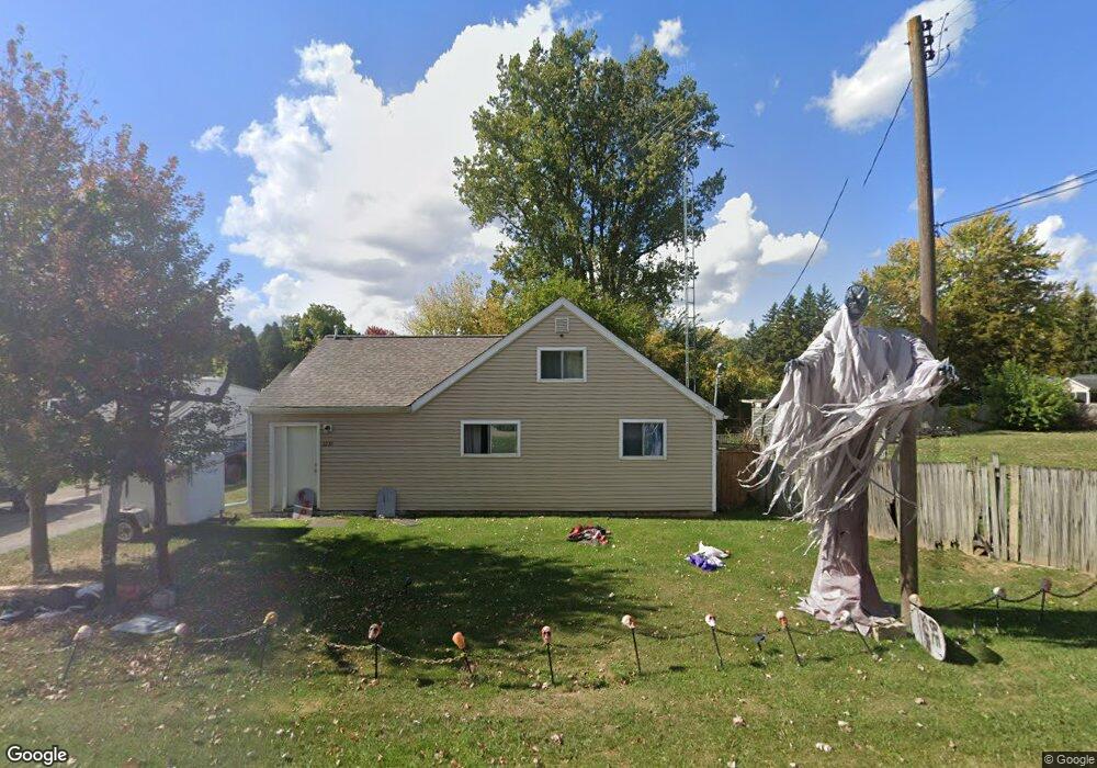 2226 Lodge Rd, Flint, MI 48532 - photo 1