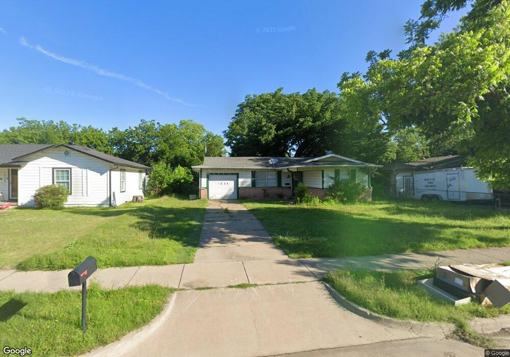 1028 Poindexter Ave, Cleburne, TX 76033 - photo 1