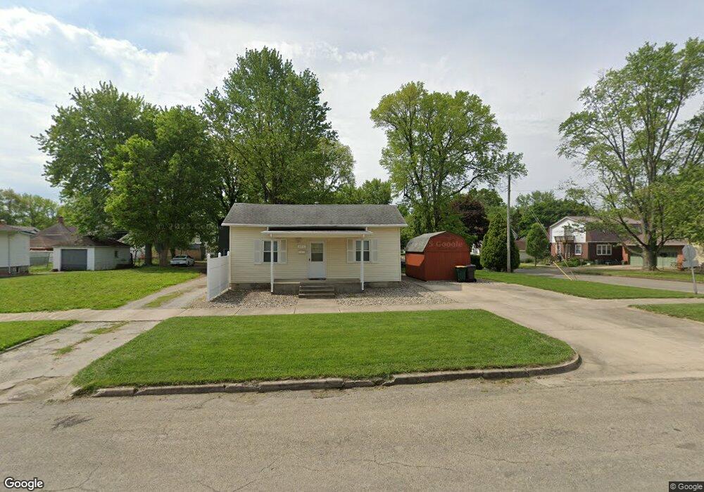 2421 Richmond Ave, Mattoon, IL 61938 - photo 1