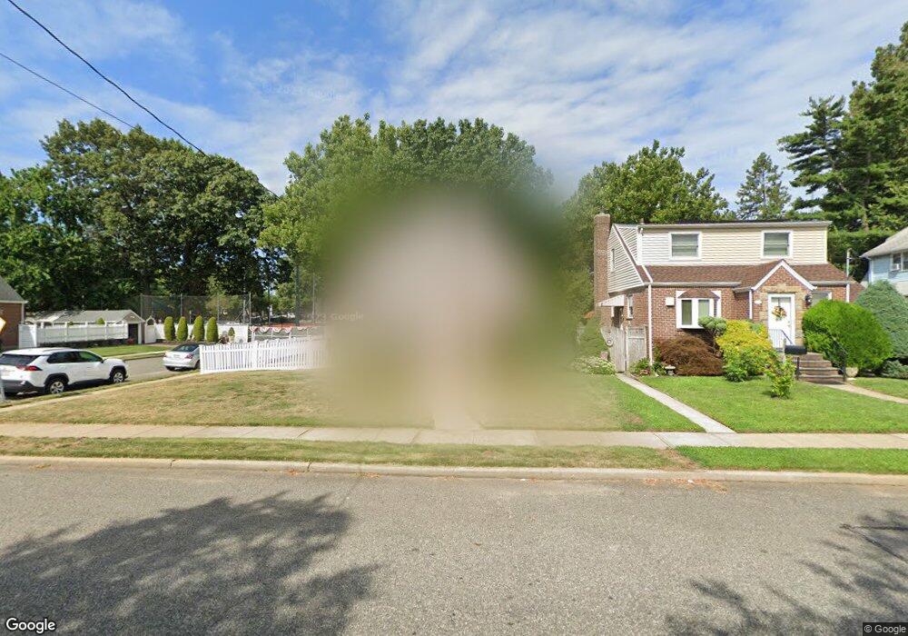 162 Claflin Blvd, Franklin Square, NY 11010 - photo 1