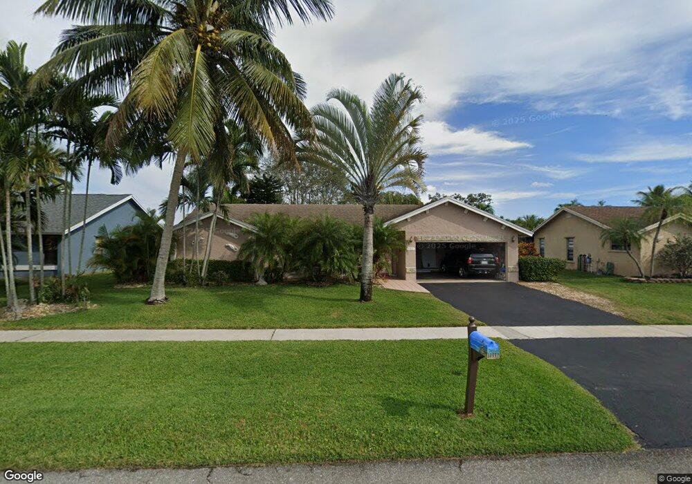 9762 Richmond Cir, Boca Raton, FL 33434 - photo 1