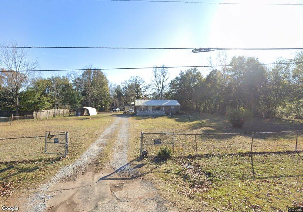 2149 3rd Ave, Crestview, FL 32539 - photo 1