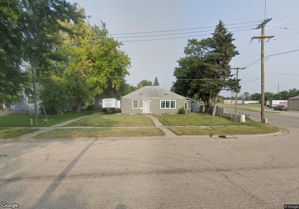 202 9th Ave NE, Jamestown, ND 58401 - photo 1