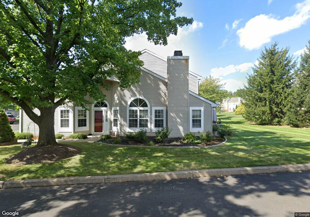 5301 Plantation Ct, North Wales, PA 19454 - photo 1