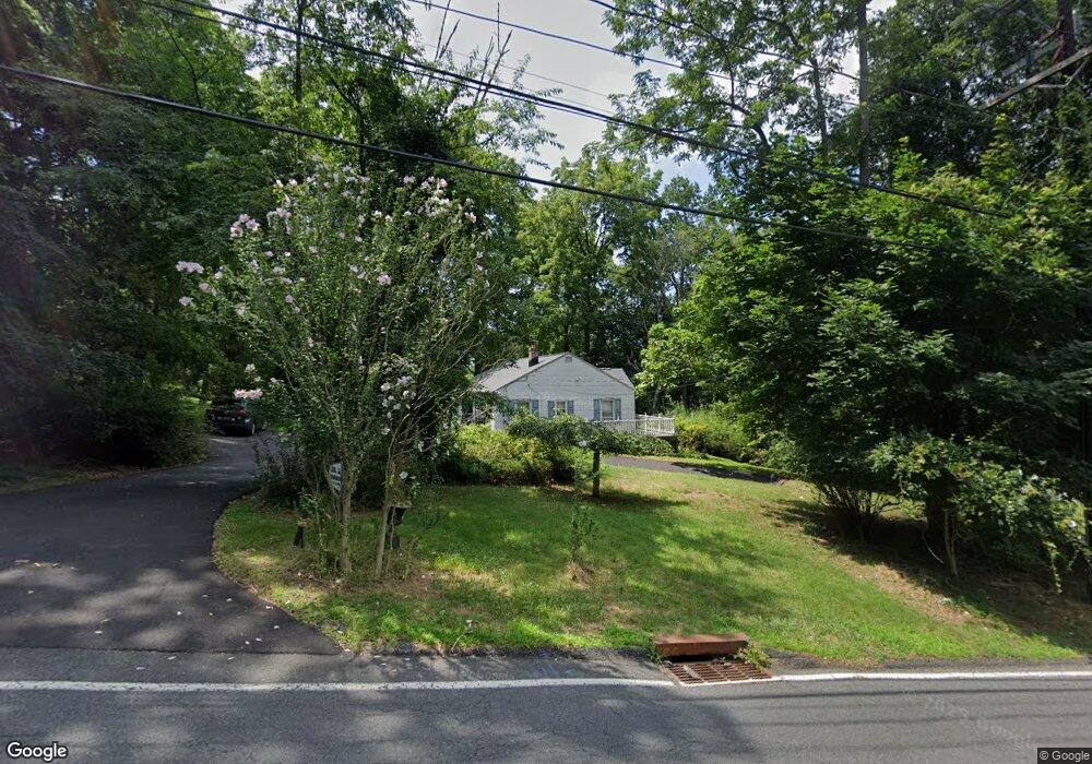 715 Saddle River Rd, Airmont, NY 10952 - photo 1