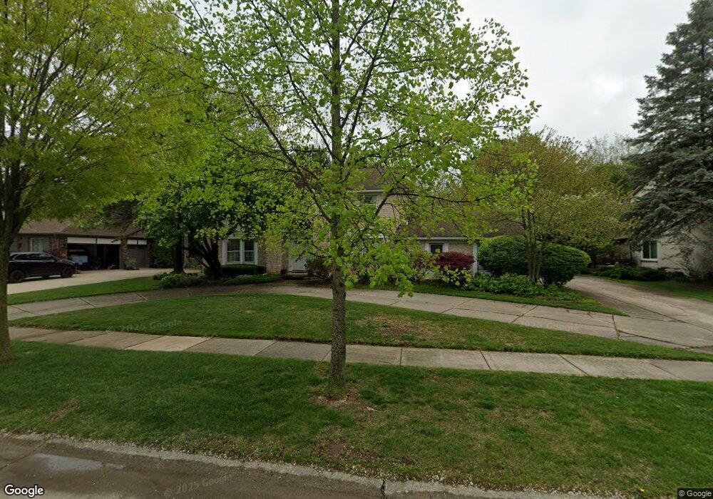 2654 Creek Bend Dr, Troy, MI 48098 - photo 1
