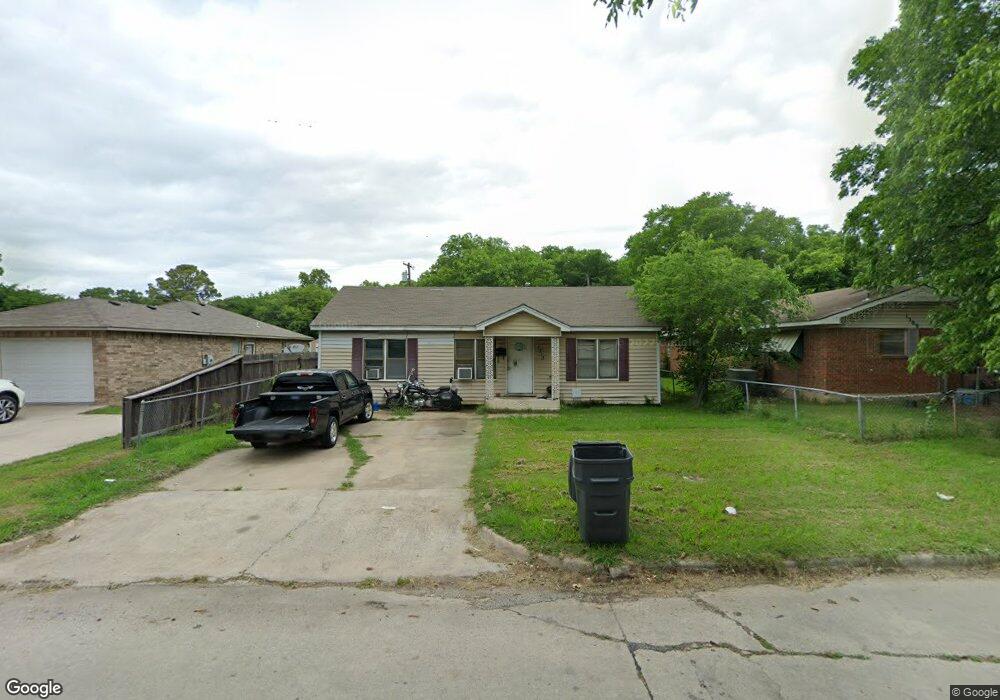 1313 9th Ave NW, Ardmore, OK 73401 - photo 1