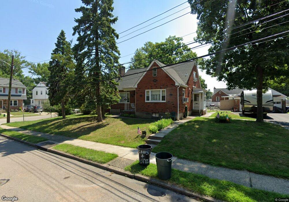 203 Fernwood Ave, Folsom, PA 19033 - photo 1