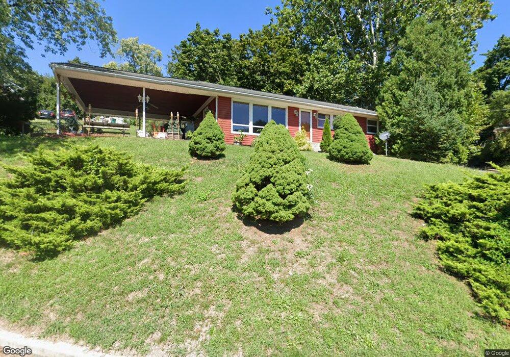 201 N Broad St, Waynesboro, PA 17268 - photo 1