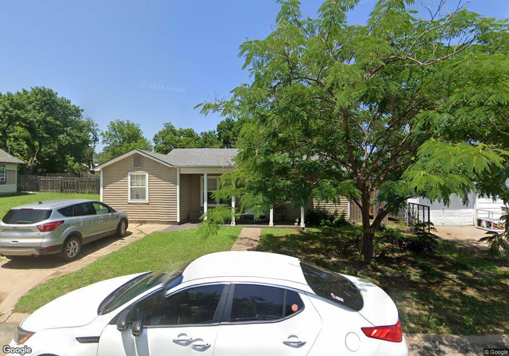 922 E 3rd St, Cushing, OK 74023 - photo 1