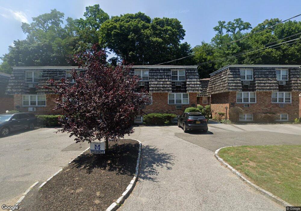 25 Dunes Ln unit E, Port Washington, NY 11050 - photo 1