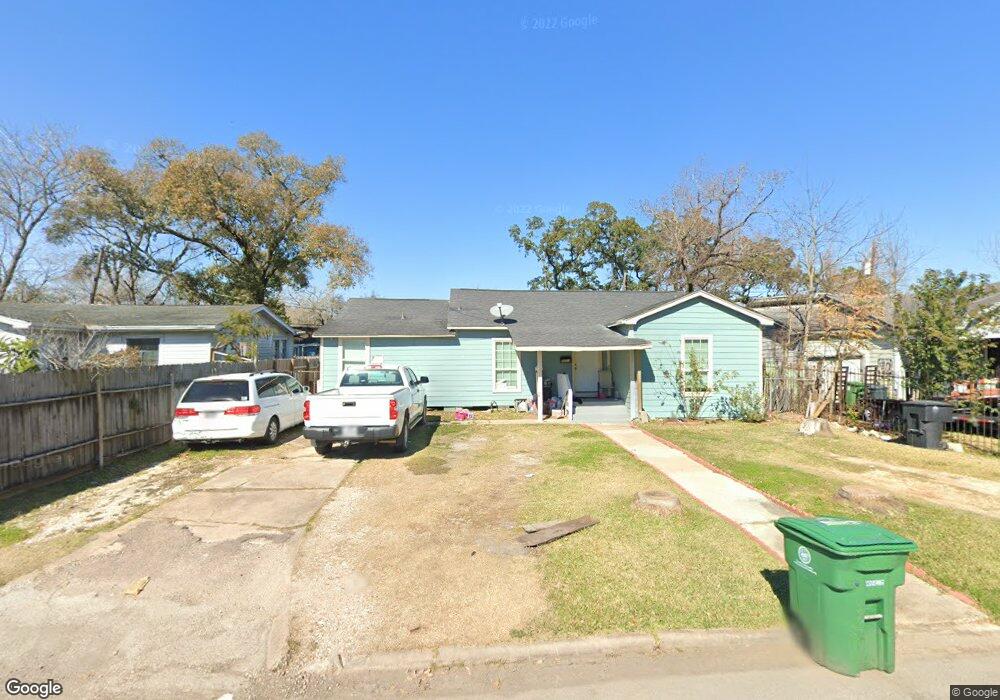 7527 Greendowns St, Houston, TX 77087 - photo 1