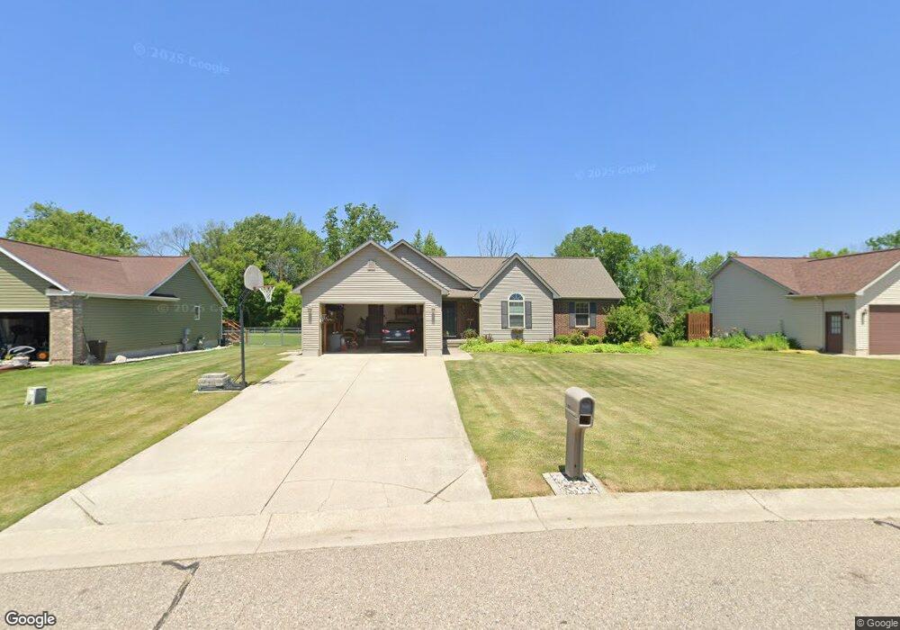 10039 N Hunt Ct, Davison, MI 48423 - photo 1