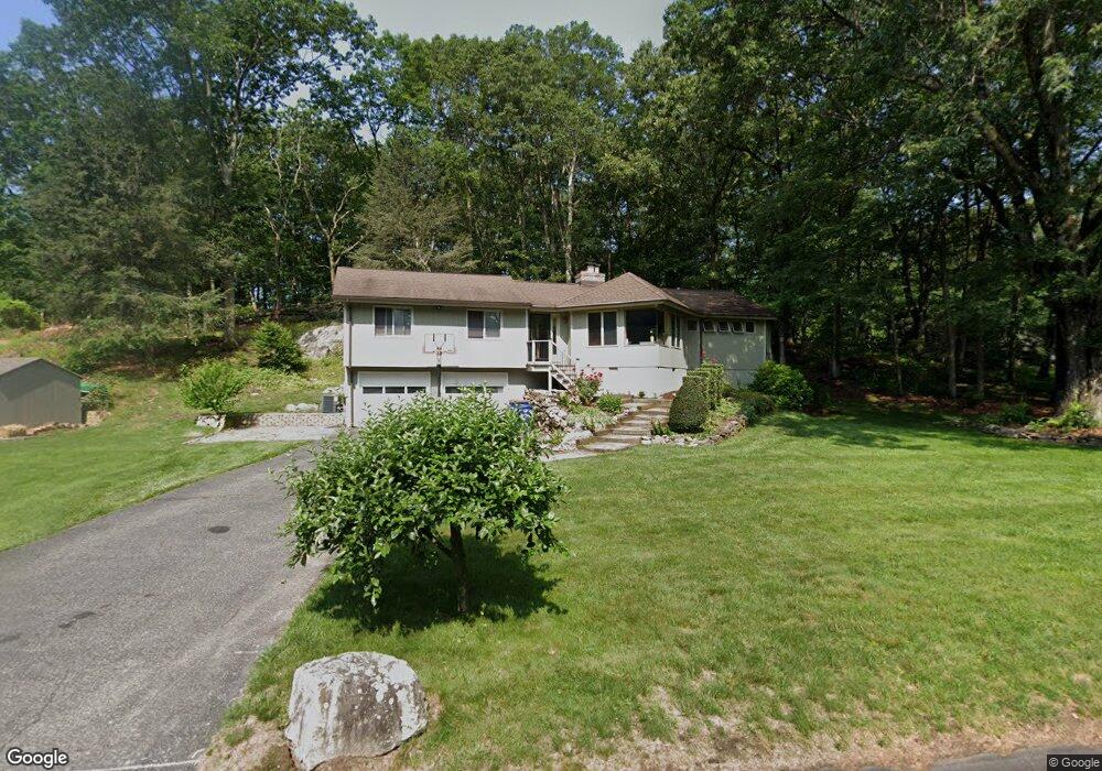 790 Quarter Mile Rd, Orange, CT 06477 - photo 1